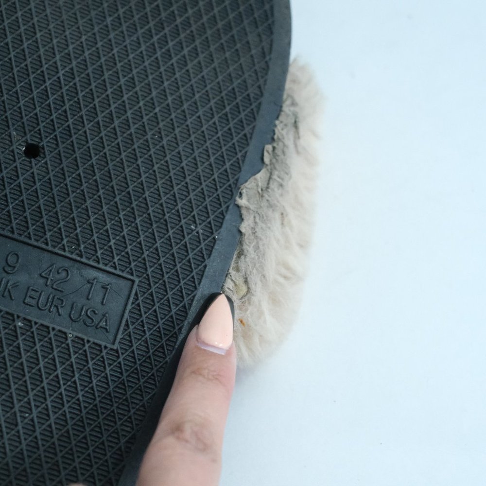 Flip Flops - Picture 5 of 6
